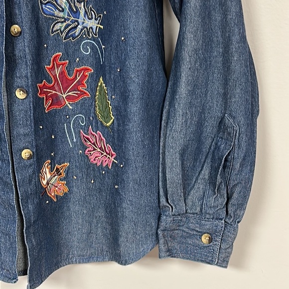 National Embroidered Denim Shirt, Size M, Fall Leaves pattern, 100% cotton - Picture 7 of 8